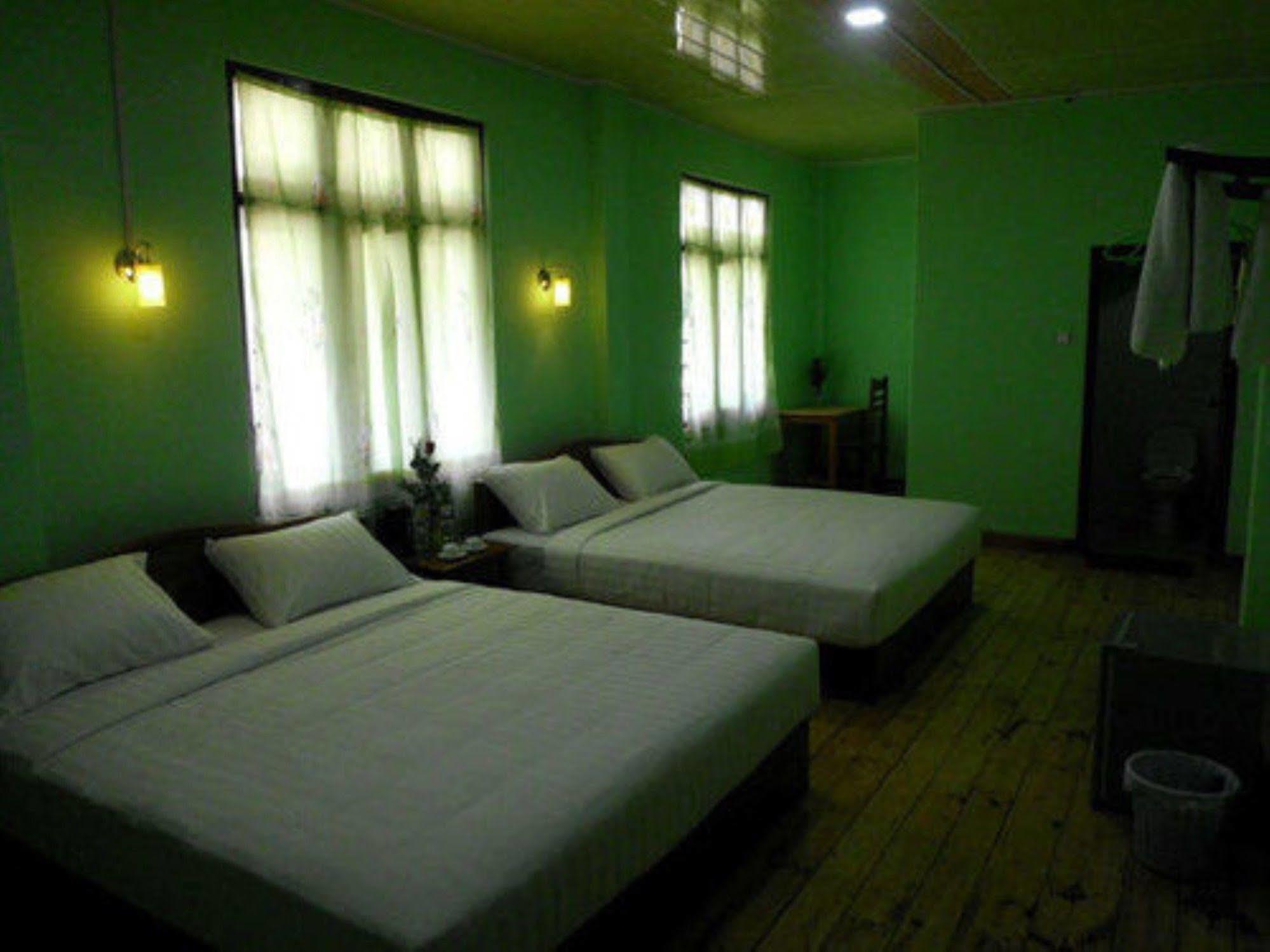 Railroad Hotel Kalaw Dış mekan fotoğraf